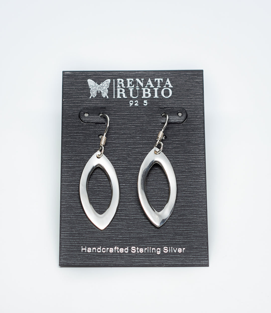 Silver Seed-Shaped Link Earrings