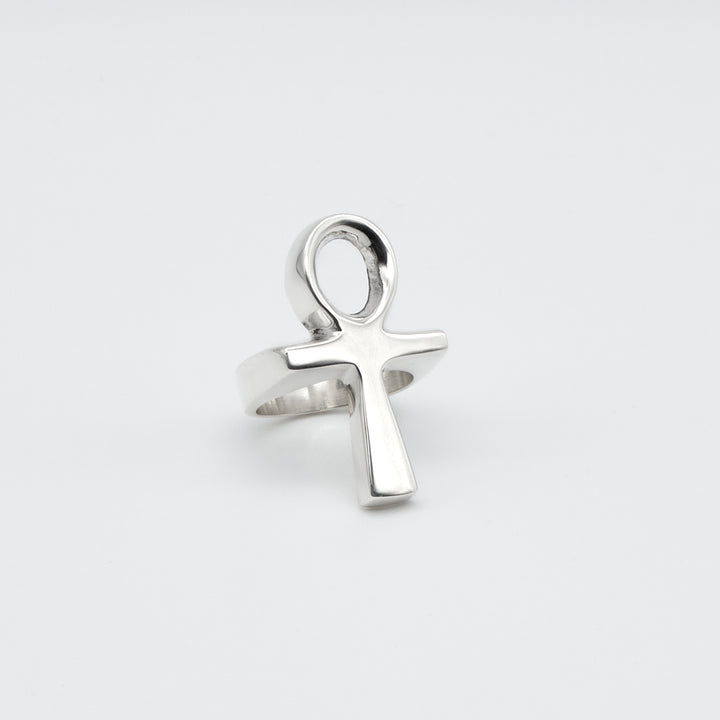 Ankh sterling silver ring with a polished finish by Renata Rubio 92.5