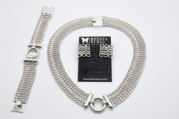 Circle Center Silver Necklace - Renata Rubio 92.5 - NAJ140