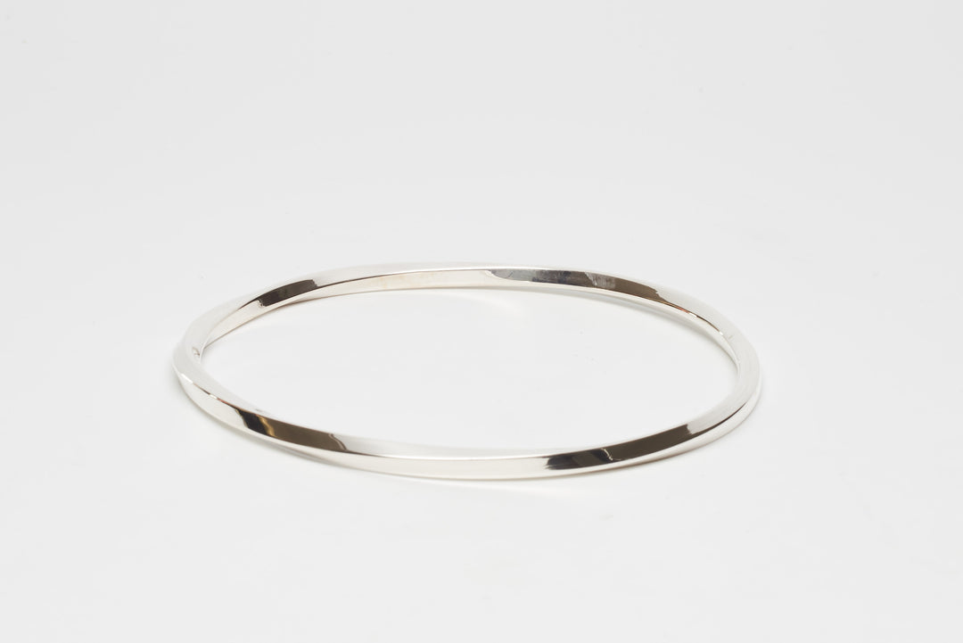 Cubed Twisted Silver Bangle - Renata Rubio 92.5 - BAJ394