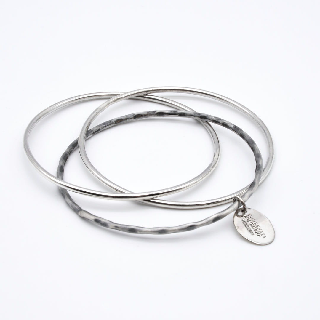 Dalmatian Interlinked Silver Bangle - Renata Rubio 92.5 