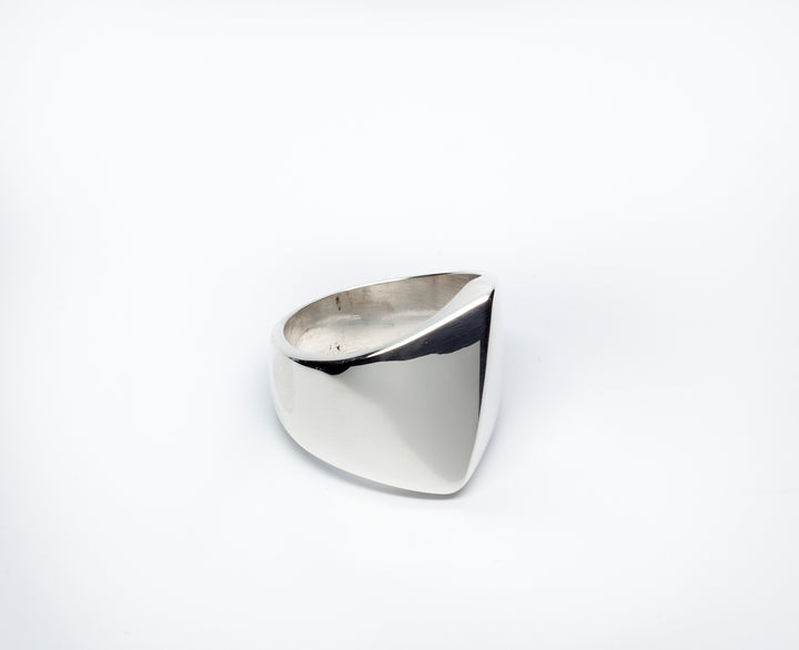 Sleek diagonal silver ring with a polished modern design by Renata Rubio 92.5 in 925 sterling silver.