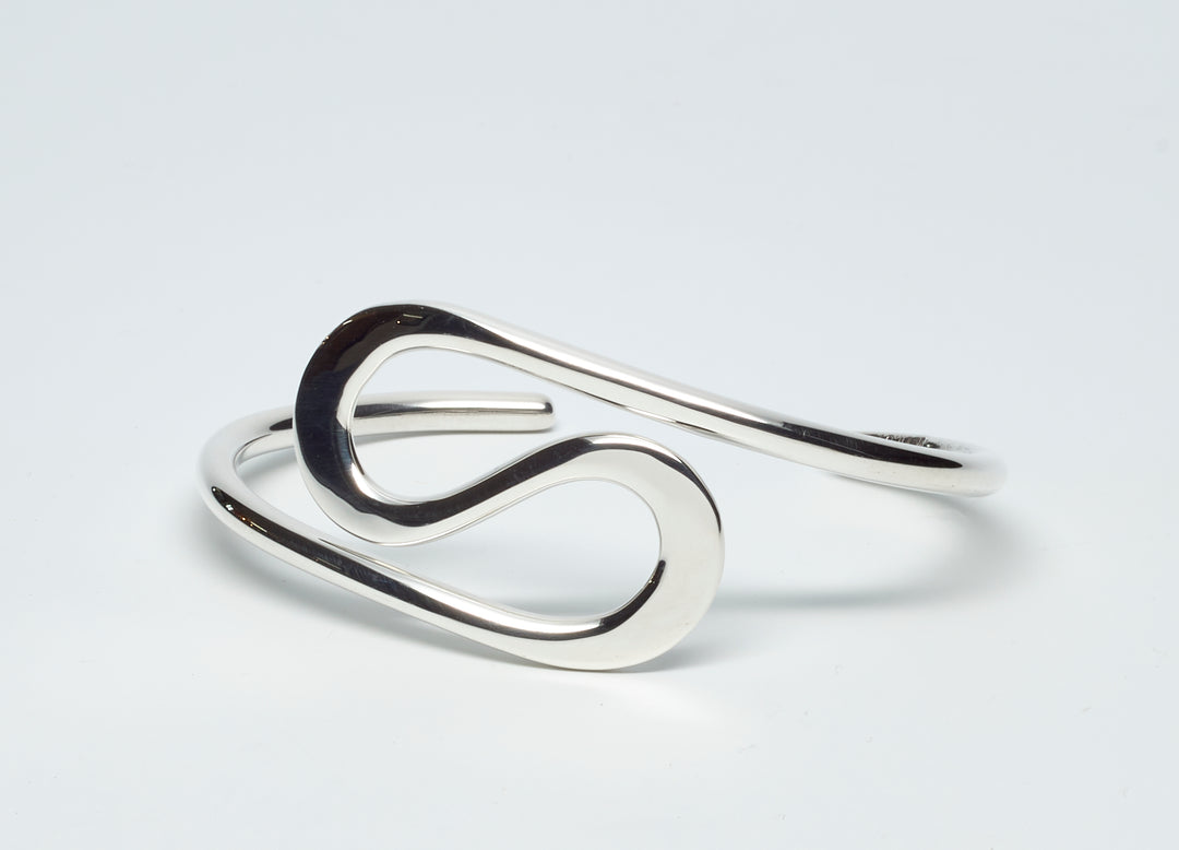 Double Wave Silver Cuff - Renata Rubio 92.5 - BJF901