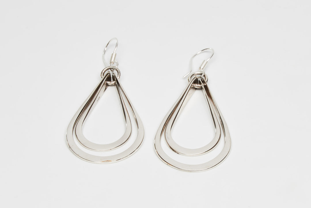 Flat Silver Double Teardrop Earrings - Renata Rubio 92.5 - EJF240