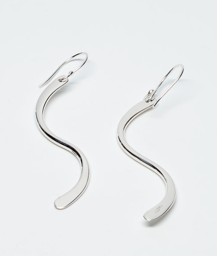 Long Wave Silver Earrings - Renata Rubio 92.5 - EAJ115