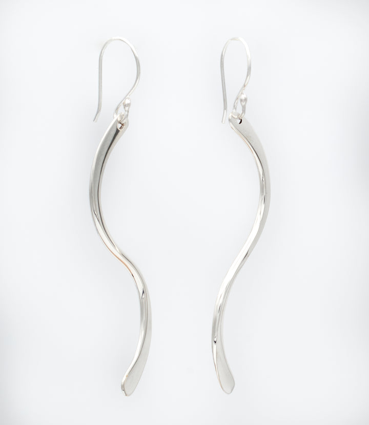 Long Wave Silver Earrings - Renata Rubio 92.5 - EAJ115