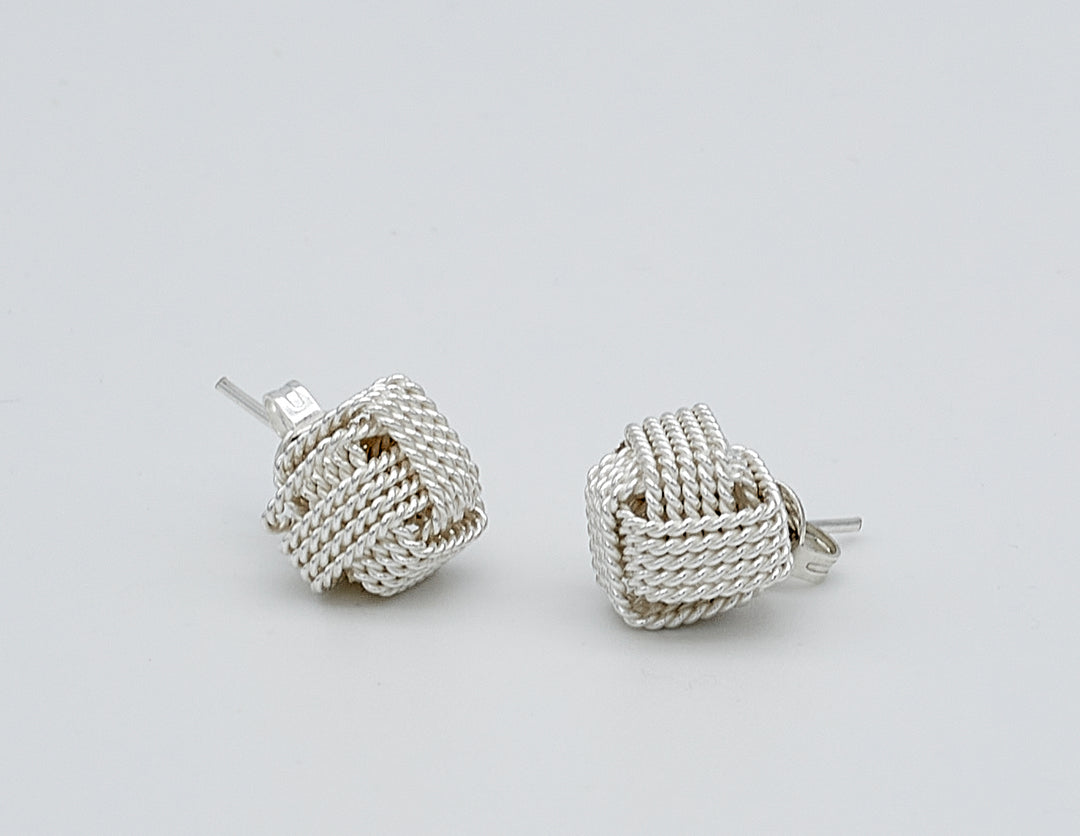 Love Knot Silver Post Earrings - Renata Rubio 92.5 - EET952