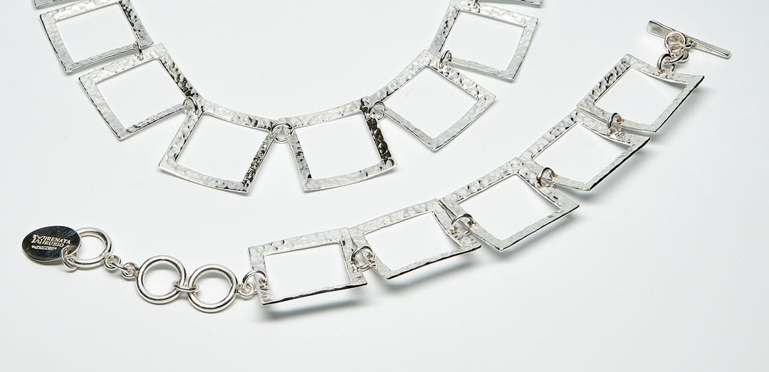 Open Pounded Silver Square Link Bracelet - Renata Rubio 92.5 - BGG225