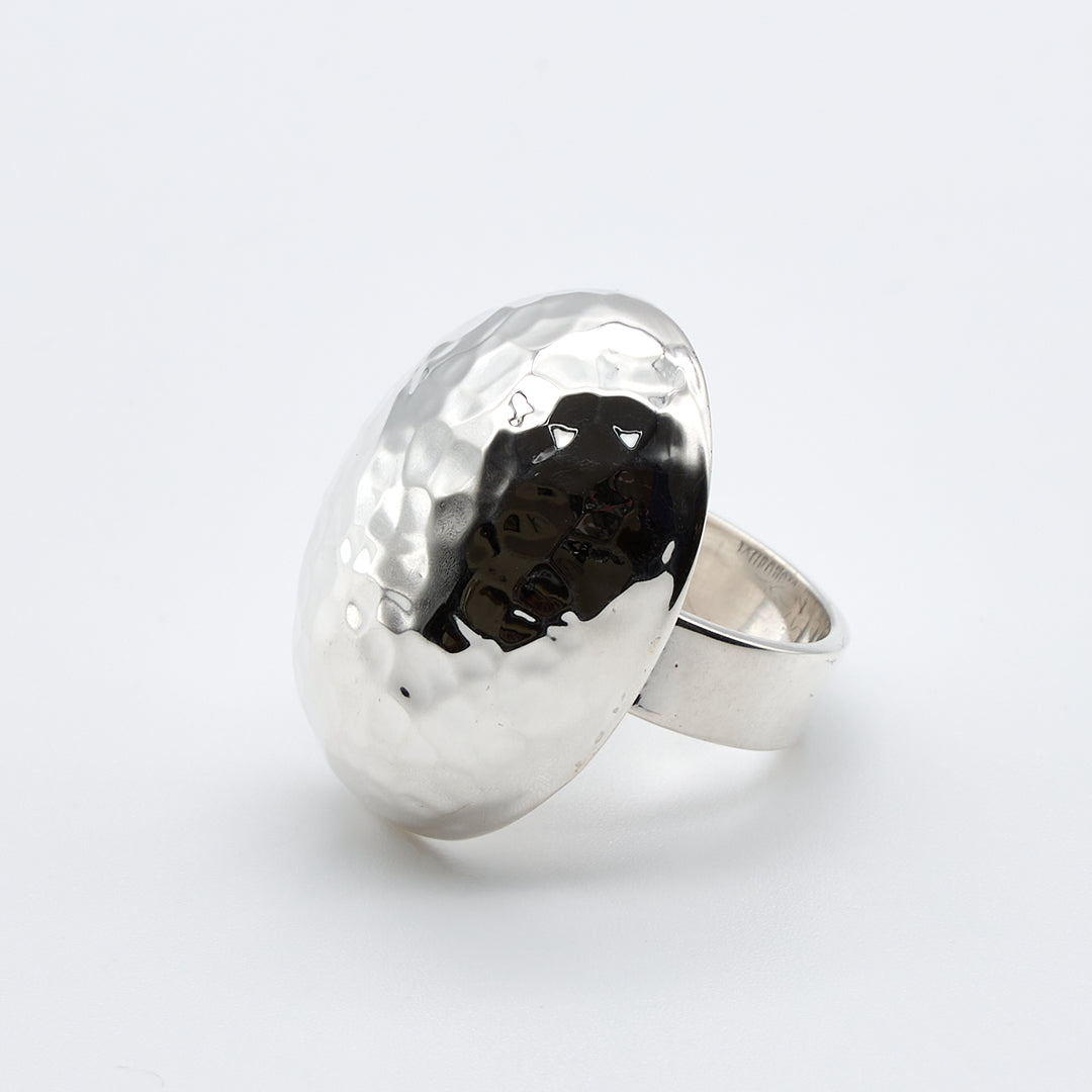 Oval Pounded Silver Ring - Renata Rubio 92.5 - RGG179