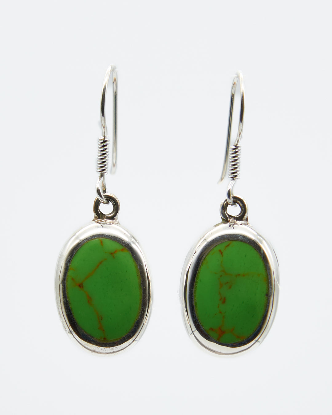 Sterling silver oval earrings with Gaspiate enamel faux stone. Artisan-crafted silver design by Renata Rubio 92.5