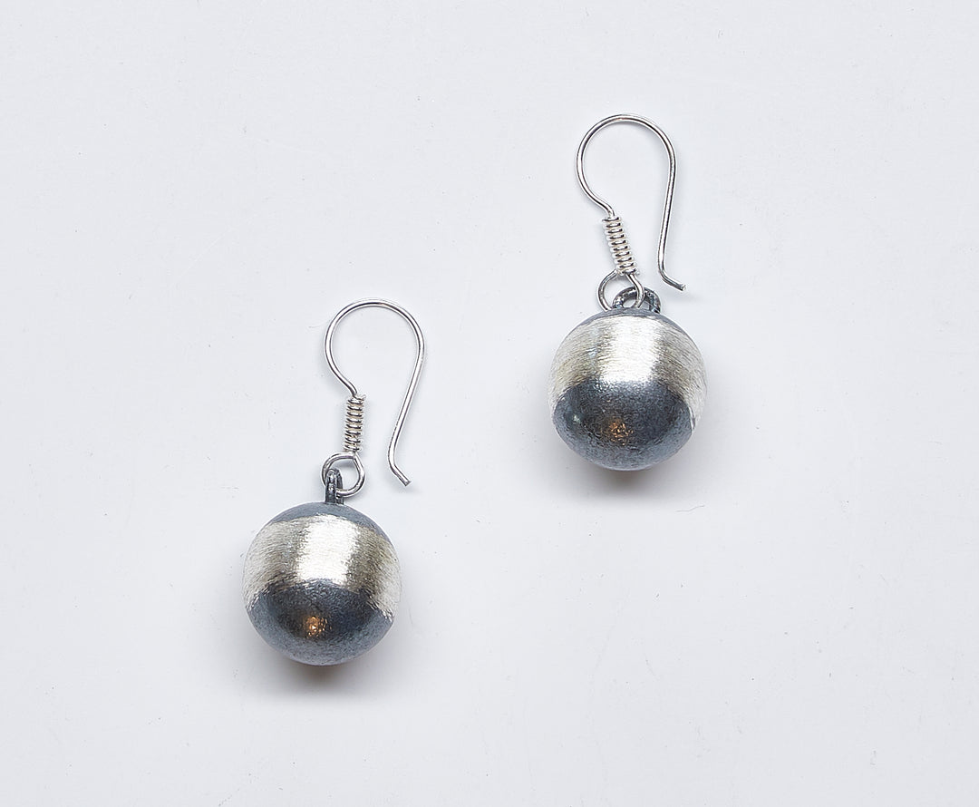 Oxidized Silver Bead Earrings - Renata Rubio 92.5 - EJF278