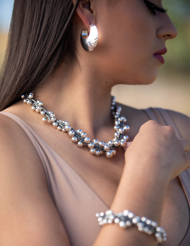 Oxidized and Shiny Silver Necklace and Bracelet Set on Model