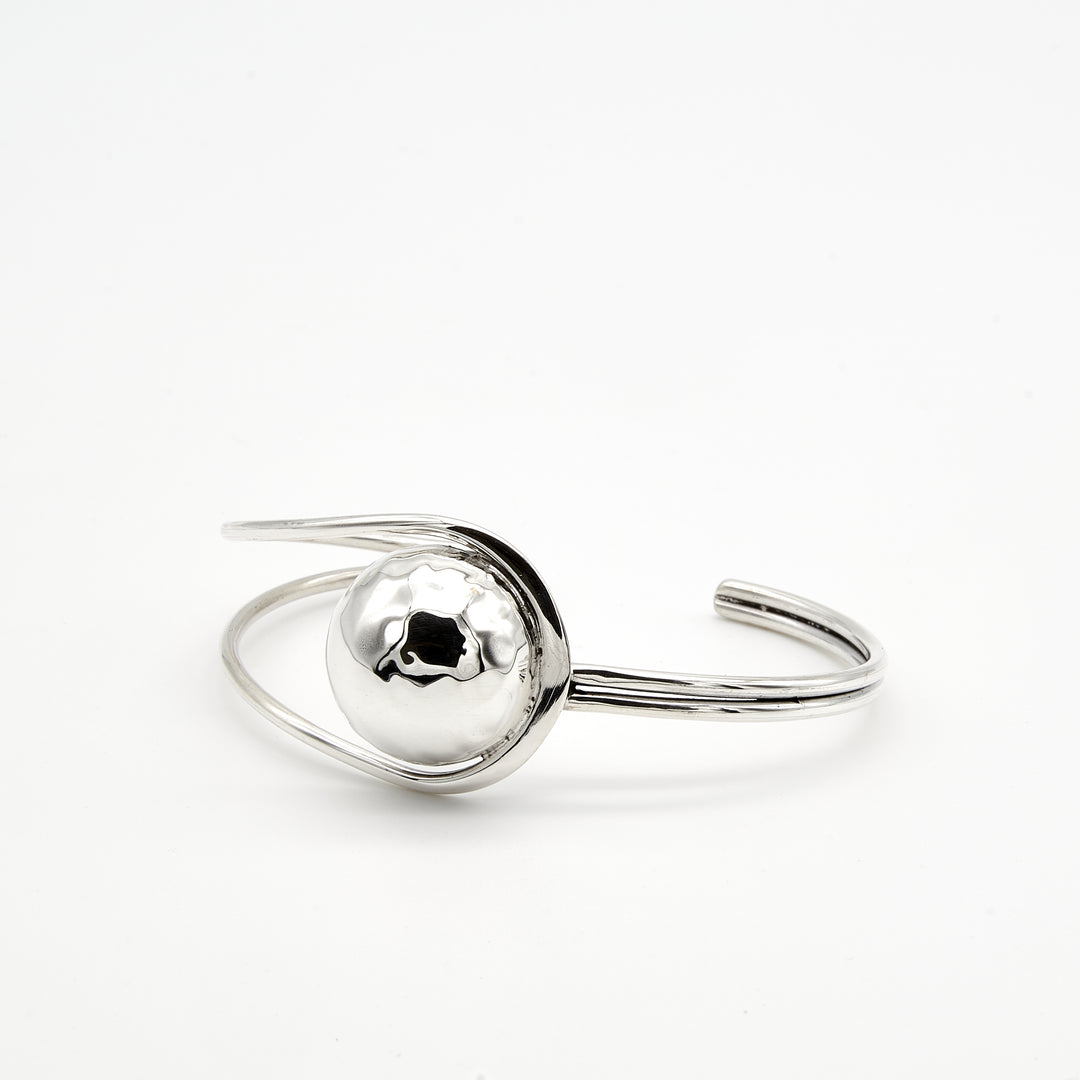 Pounded Bead Silver Cuff - Renata Rubio 92.5 - BAJ484