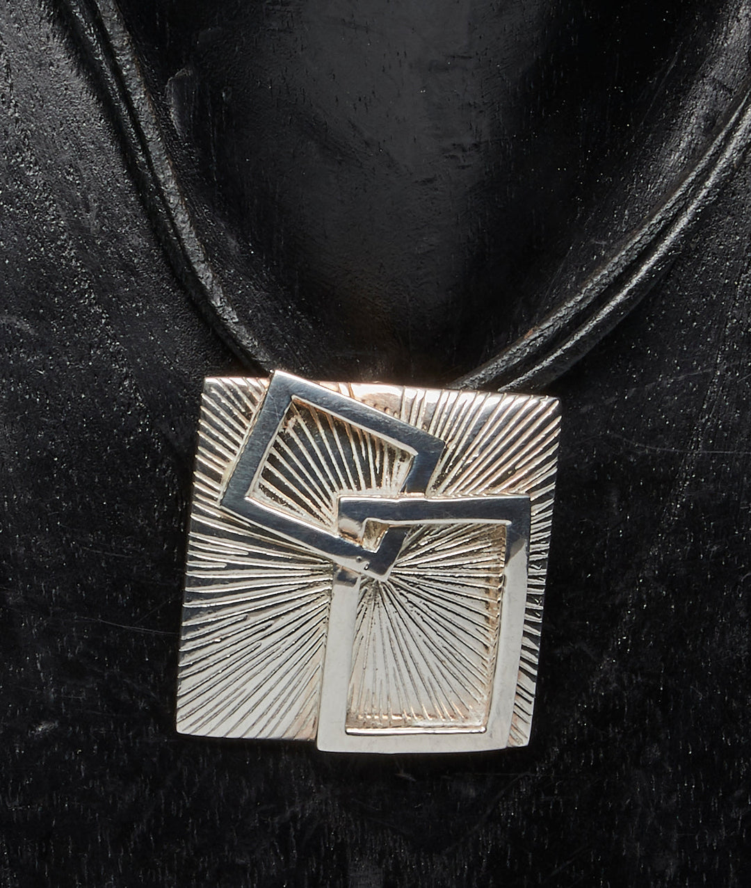 Rectangle Upon Rectangle Silver Pendant - Renata Rubio 92.5