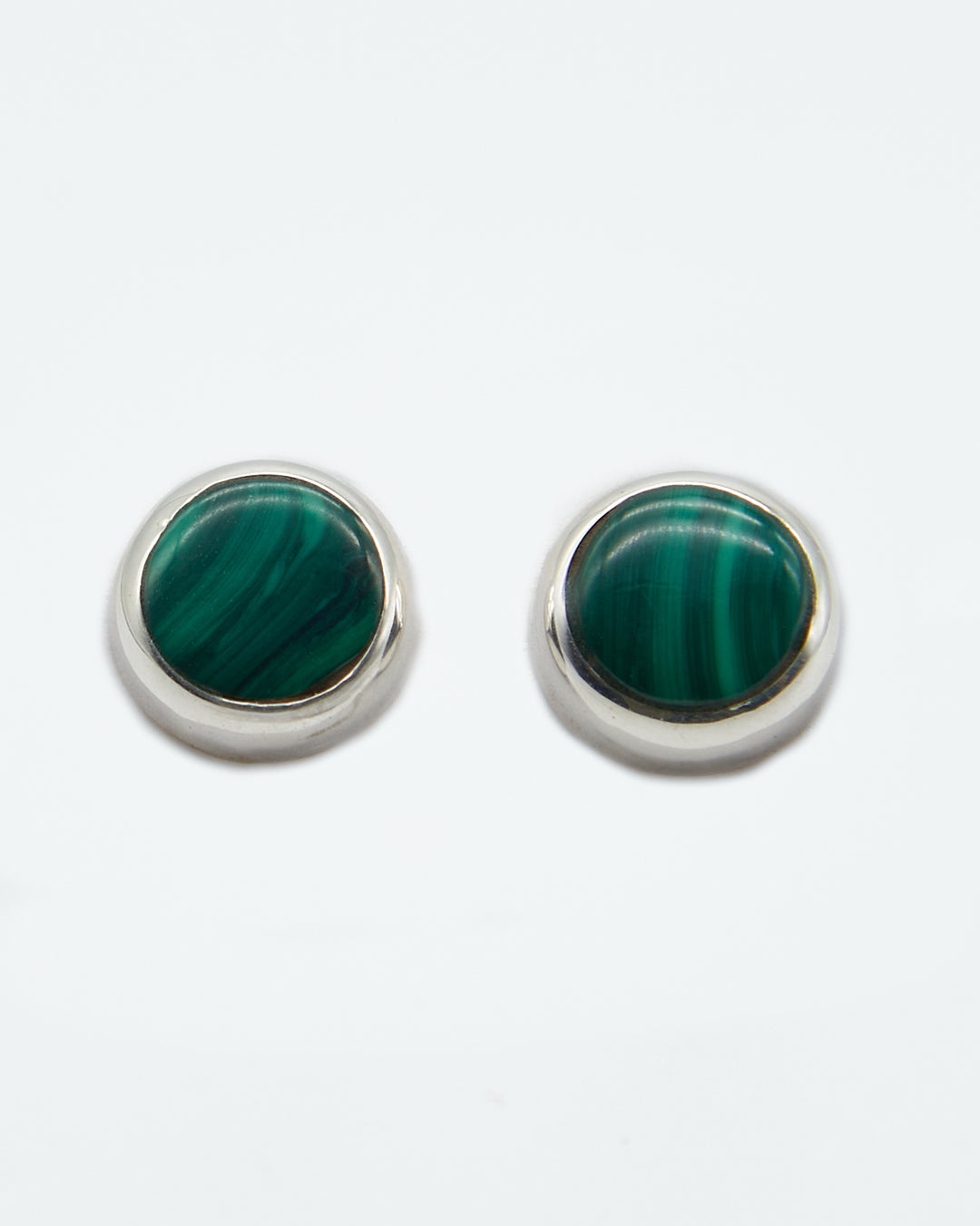 Round sterling silver stud earrings with colorful malachite enamel by Renata Rubio 92.5