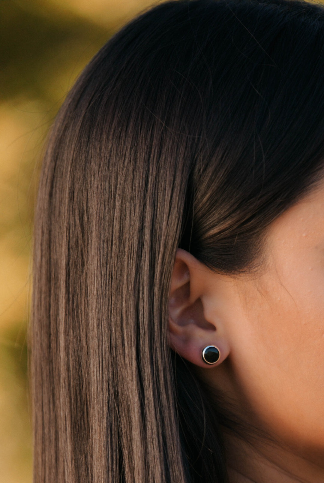 Round sterling silver stud earrings with  onyx enamel by Renata Rubio 92.5