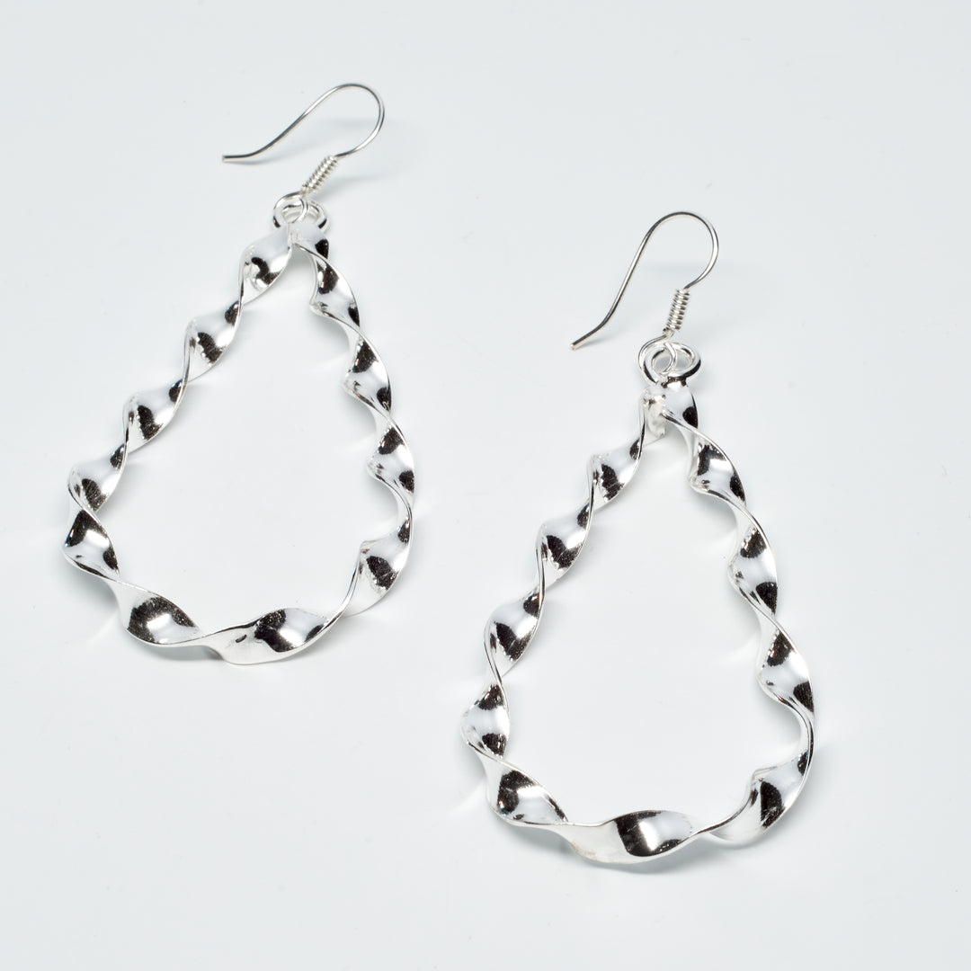 Round Twisted Silver Dangle Earrings - Renata Rubio 92.5 - EGG818