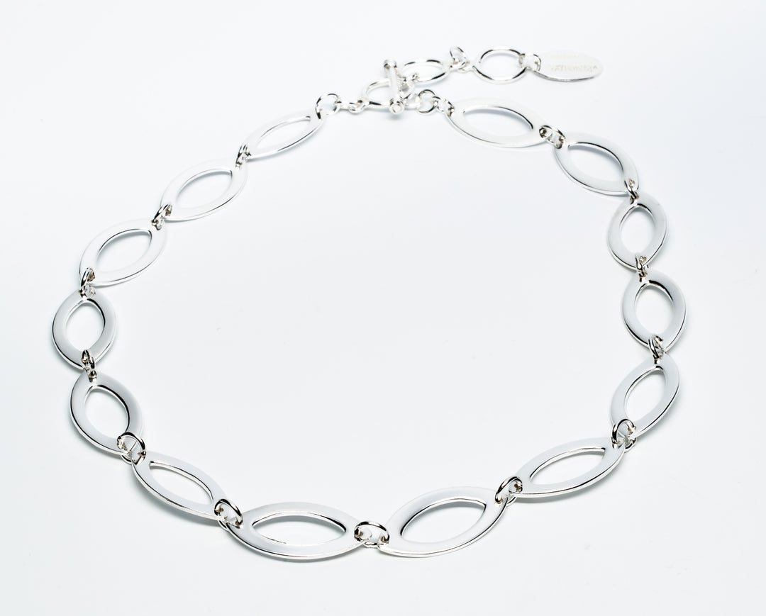 Silver Seed-Shaped Link Necklace