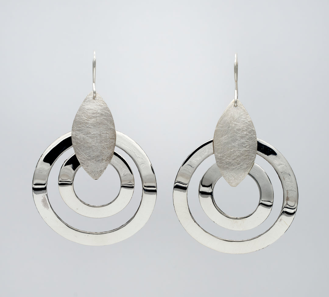 Shiny and Brushed Silver Disk Earrings - Renata Rubio 92.5 - EAJ124