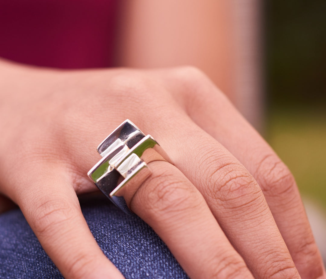 Square ridged silver ring by Renata Rubio 92.5 – handcrafted, wax-cast, and bold geometric sterling silver jewelry.