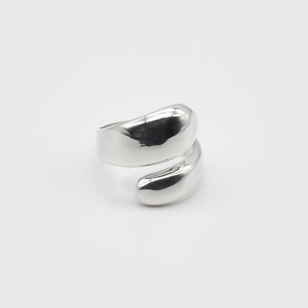 Open wrap sterling silver ring with a smooth finish by Renata Rubio 92.5