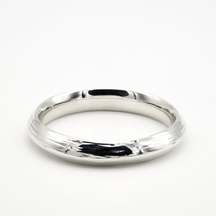 Thick Edged Silver Bangle - Renata Rubio 92.5 - BAJ542