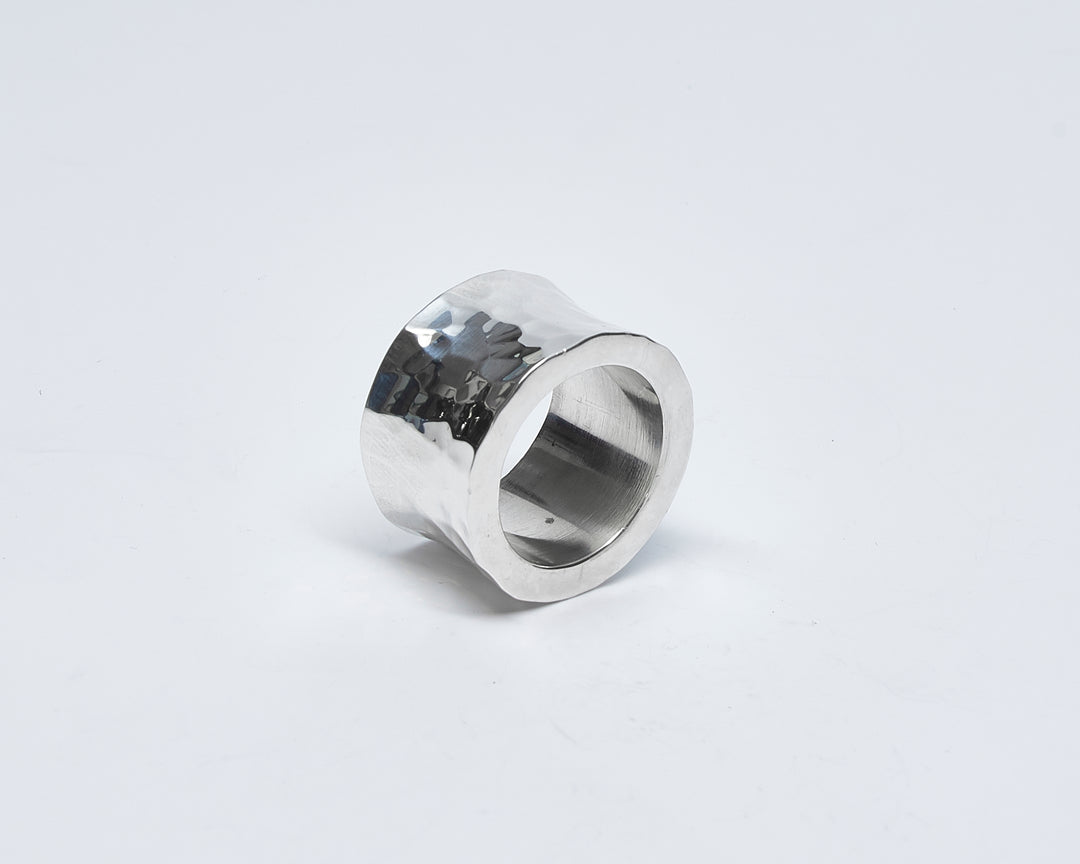 Thick Pounded Silver Concave Band - Renata Rubio 92.5 - RJL836