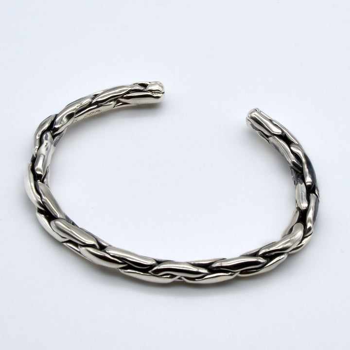 Thin Oxidized Silver Cuff - Renata Rubio 92.5 - BGG233