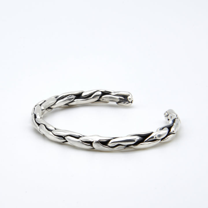 Thin Oxidized Silver Cuff - Renata Rubio 92.5 - BGG233