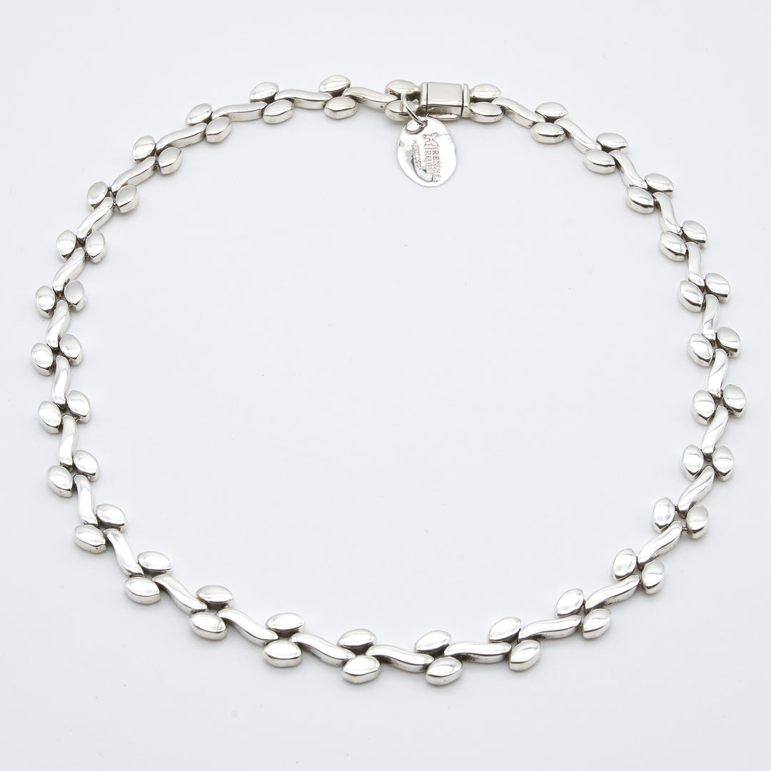 Oval and Wavy Silver Link Necklace